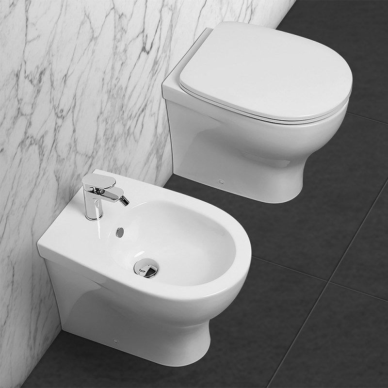 Curva tecnica per wc traslato con scarico a terra da 6 a 15 cm