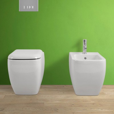 WC filomuro singolo linea Metropolitan con Copriwater avvolgente bianco