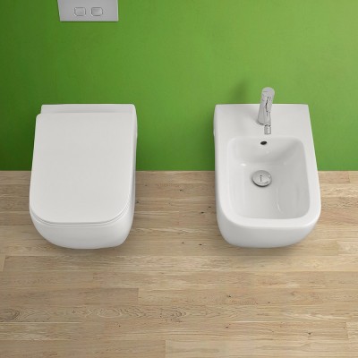 WC sospeso singolo Metropolitan completo di sedile copriwater slim