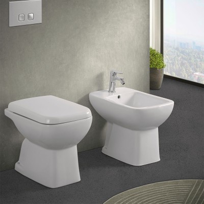 Coppia wc e bidet con scarico a pavimento e copriwc originale Ginevra