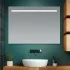 Specchio bagno 105x70 cm con fascia LED superiore bianco naturale
