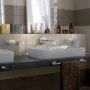 render Set dispenser sapone e porta spazzolino a muro in bianco e cromo Bernina