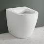 Wc filomuro bianco design quadrato in ceramica con scarico Rimless Kayra